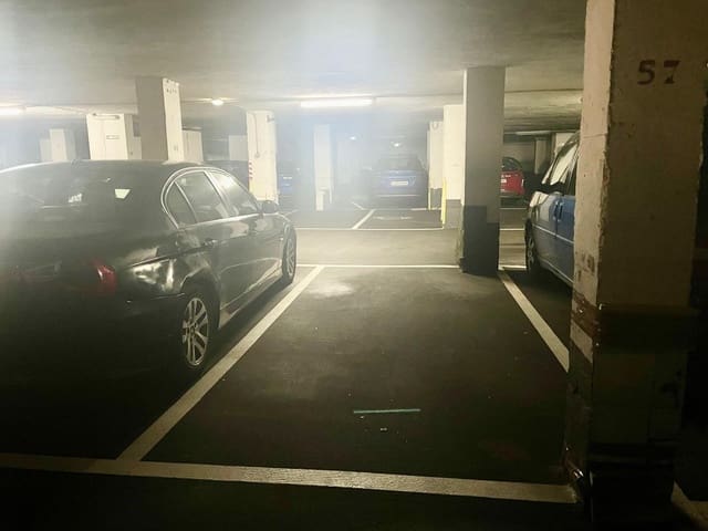 Garage for sale in Centro Urbano, Gijón - € 17,000 (Ref: 8912557)