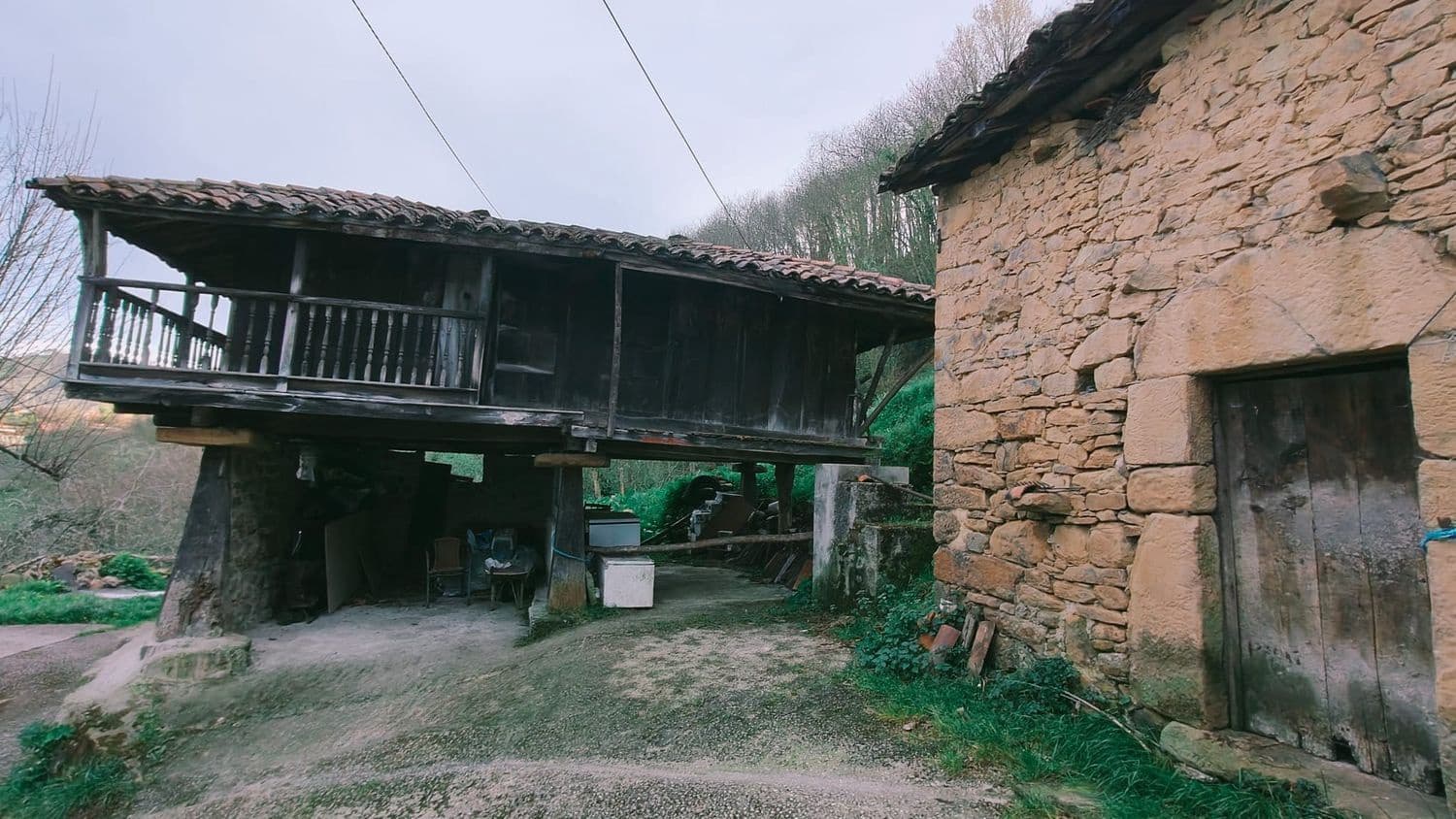 4 sypialnia Finka/Dom wiejski na sprzedaż w Langreo z garażem - 35 000 € (Ref: 8914617)