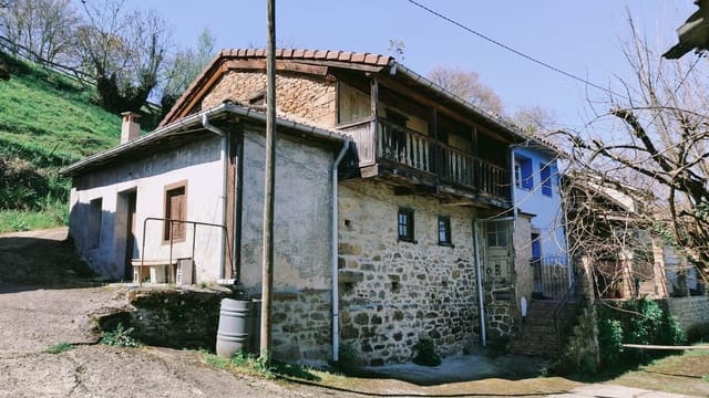 4 sypialnia Finka/Dom wiejski na sprzedaż w Langreo z garażem - 35 000 € (Ref: 8914617)