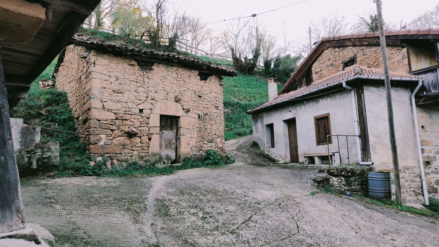 4 sypialnia Finka/Dom wiejski na sprzedaż w Langreo z garażem - 35 000 € (Ref: 8914617)