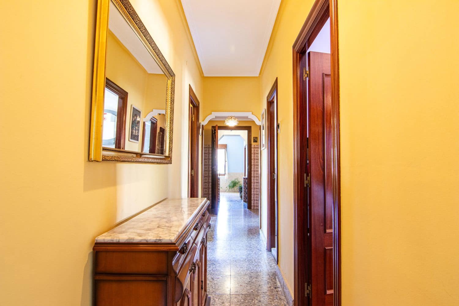 4 soveværelse Finca/Landehus til salg i Mieres med garage - € 249.000 (Ref: 8914619)