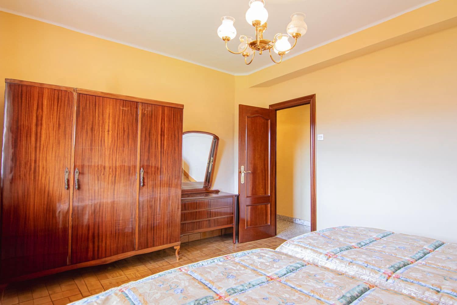 4 soveværelse Finca/Landehus til salg i Mieres med garage - € 249.000 (Ref: 8914619)