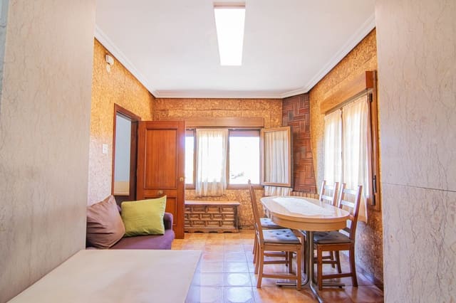 4 sypialnia Finka/Dom wiejski na sprzedaż w Mieres z garażem - 249 000 € (Ref: 8914619)