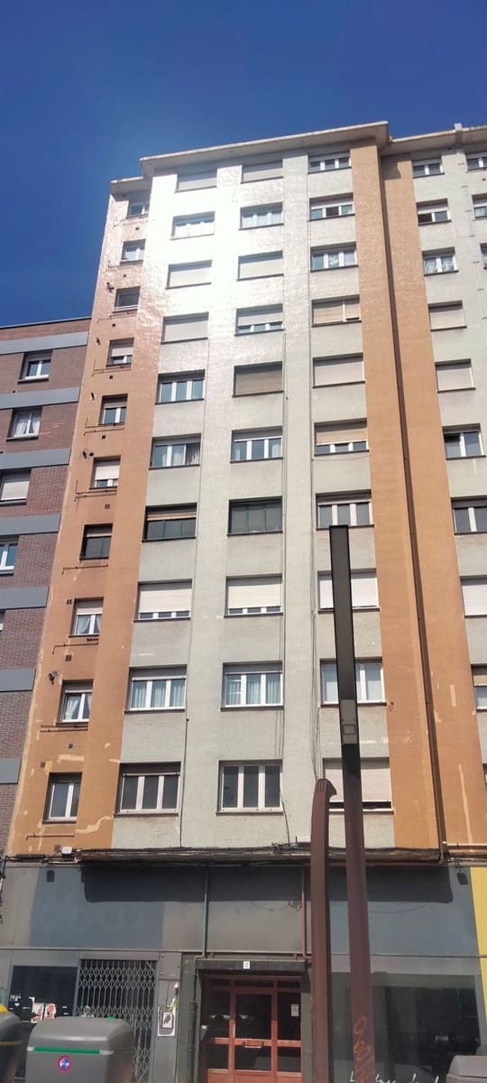 3 soveværelse Lejlighed til salg i Gijon med garage - € 185.000 (Ref: 8920967)