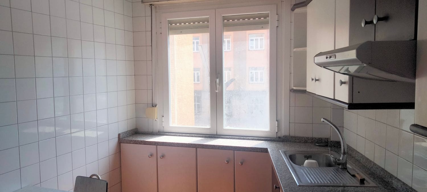 3 soveværelse Lejlighed til salg i Gijon med garage - € 185.000 (Ref: 8920967)