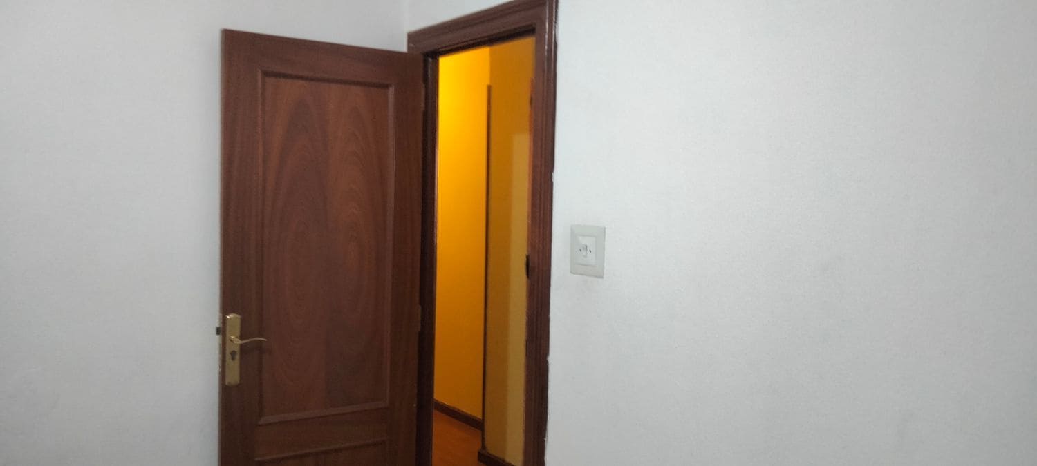 3 soveværelse Lejlighed til salg i Gijon med garage - € 185.000 (Ref: 8920967)