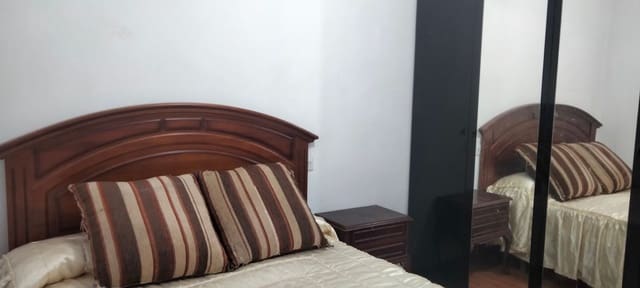 3 soveværelse Lejlighed til salg i Centro Urbano, Gijón med garage - € 185.000 (Ref: 8920967)