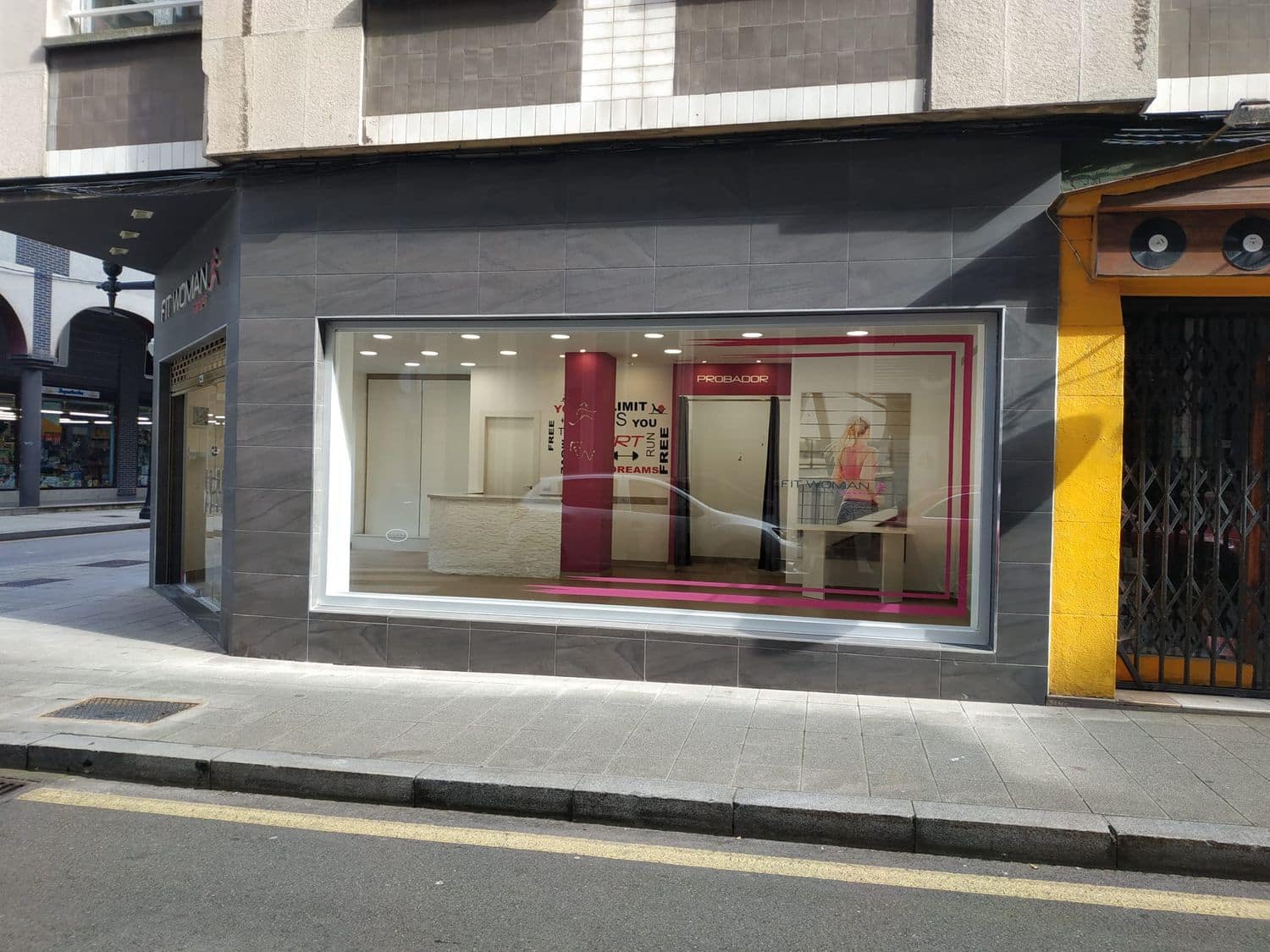 Virksomhed til salg i Gijon - € 115.000 (Ref: 8920970)