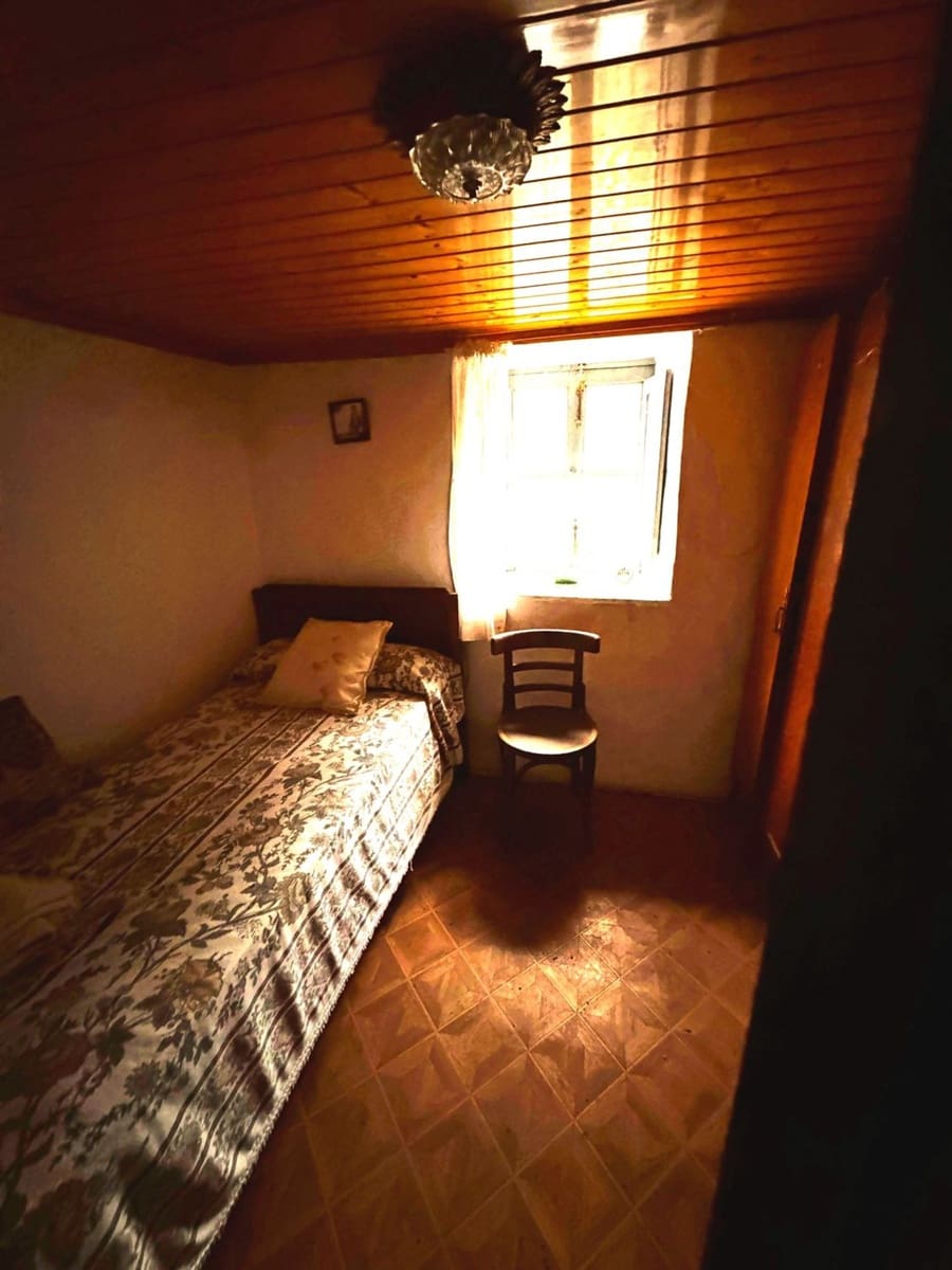 3 soveværelse Finca/Landehus til salg i Caso med garage - € 45.000 (Ref: 8923449)