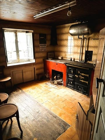 3 bedroom Finca/Country House for sale in Caso with garage - € 45,000 (Ref: 8923449)