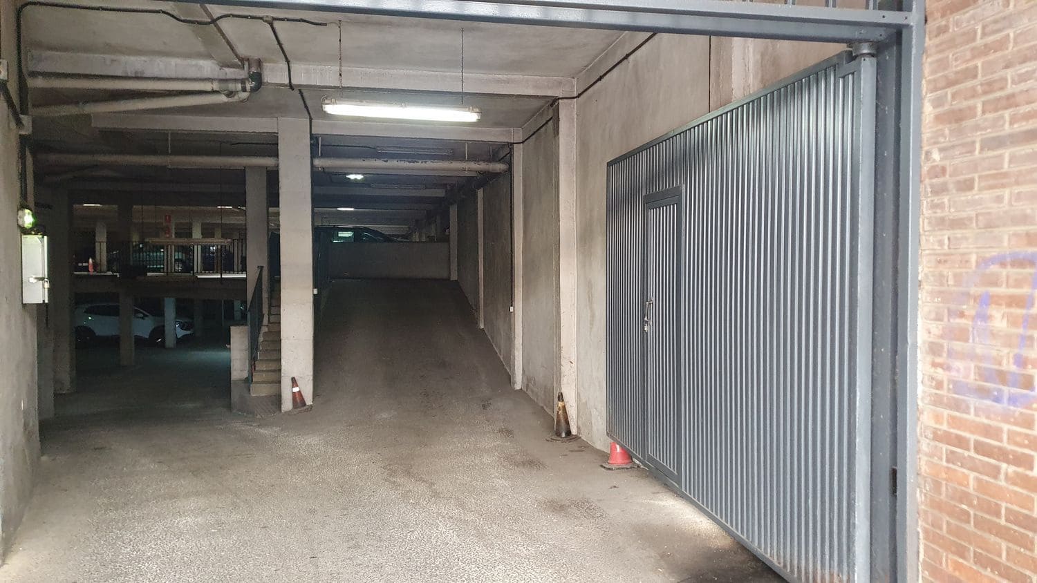 Garage til leje i Gijon - € 100 (Ref: 8923452)