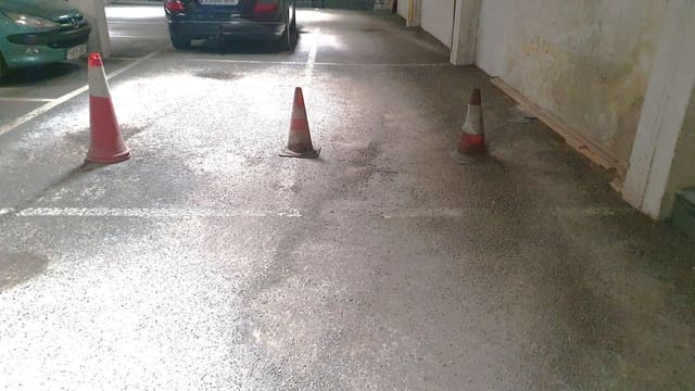 Garage att hyra i Centro Urbano, Gijón - 100 € (Ref: 8923452)