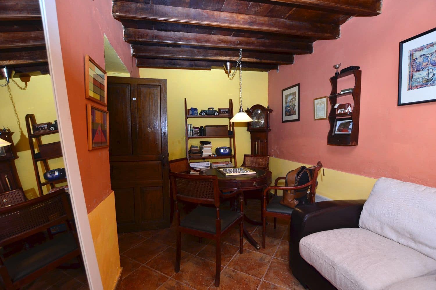 5 soveværelse Finca/Landehus til salg i Coana med garage - € 278.000 (Ref: 8923454)