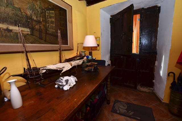 5 soverom Finca/Herregård til salgs i Coaña med garasje - € 278 000 (Ref: 8923454)