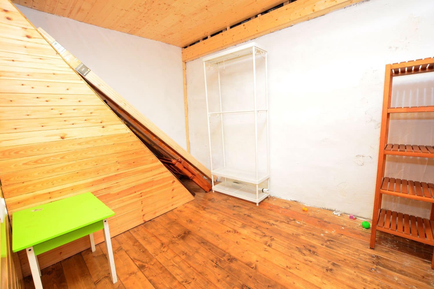 2 soveværelse Finca/Landehus til salg i Riosa med garage - € 59.900 (Ref: 8928338)