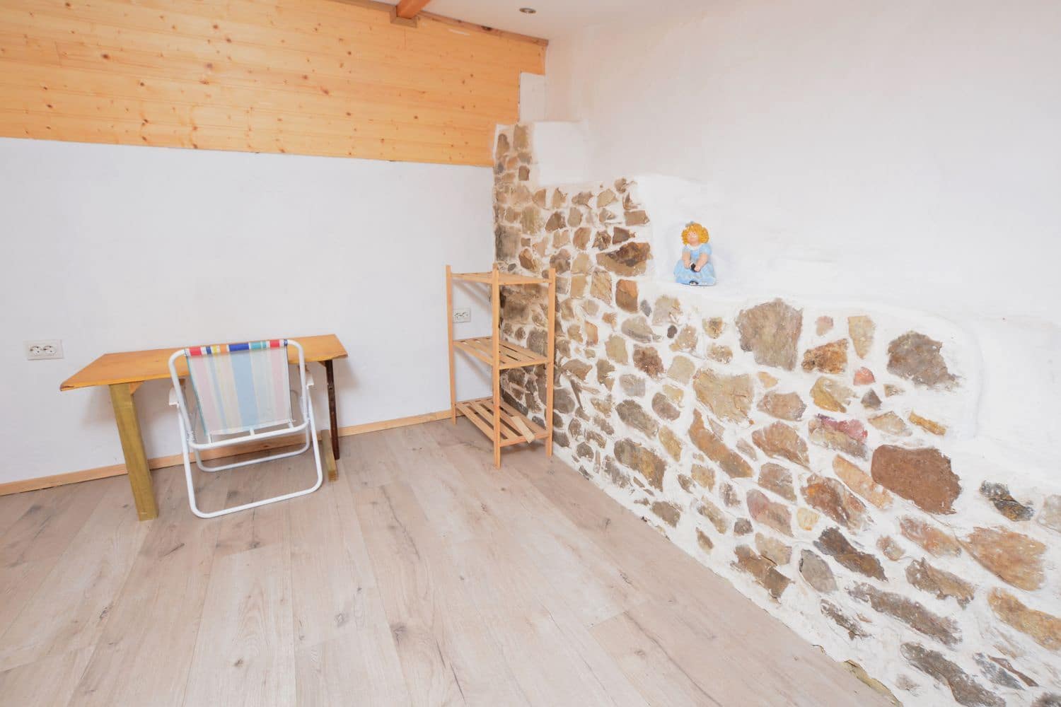 2 soveværelse Finca/Landehus til salg i Riosa med garage - € 59.900 (Ref: 8928338)