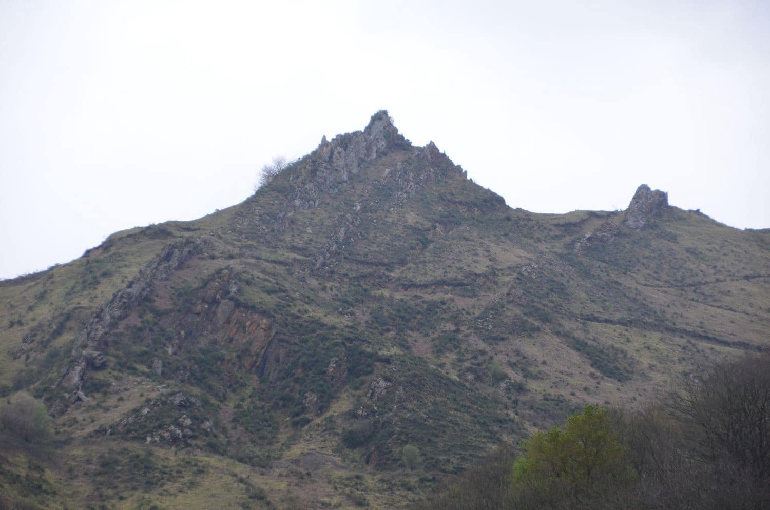 2 soveværelse Finca/Landehus til salg i Riosa med garage - € 59.900 (Ref: 8928338)