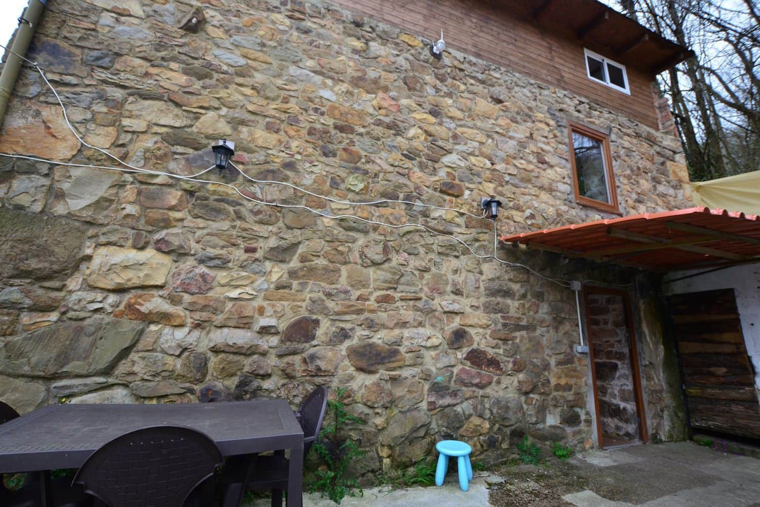 2 soveværelse Finca/Landehus til salg i Riosa med garage - € 59.900 (Ref: 8928338)