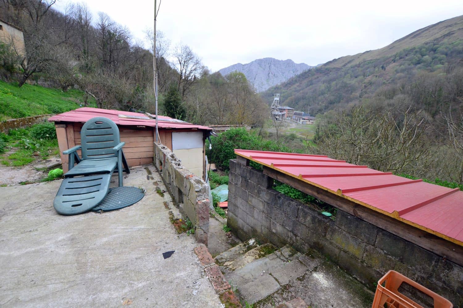 2 soveværelse Finca/Landehus til salg i Riosa med garage - € 59.900 (Ref: 8928338)