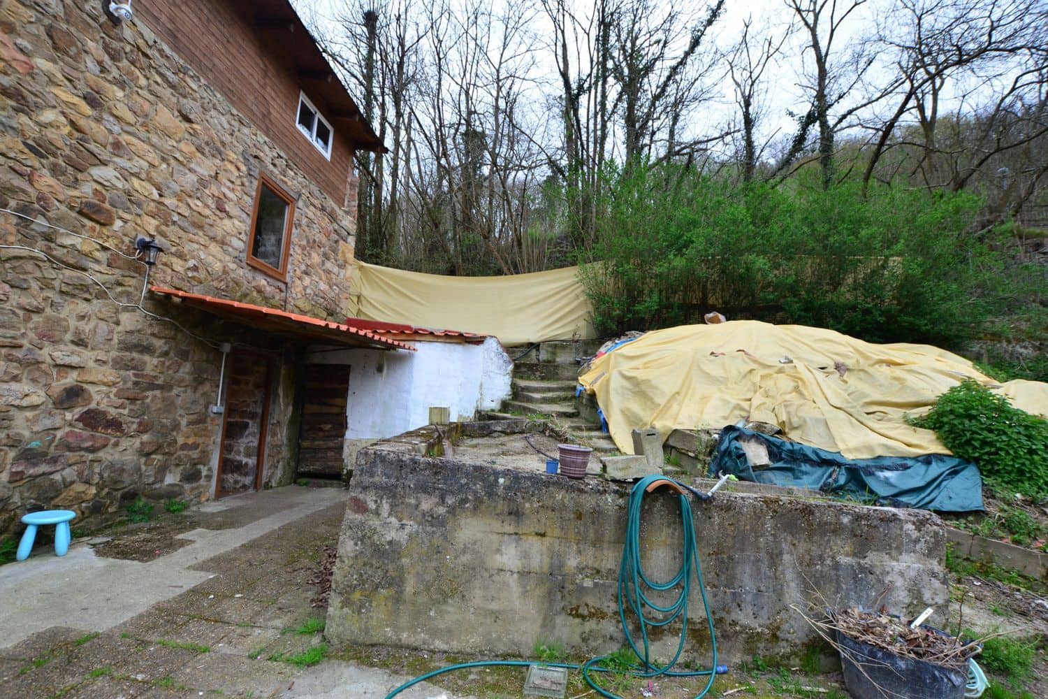 2 soveværelse Finca/Landehus til salg i Riosa med garage - € 59.900 (Ref: 8928338)