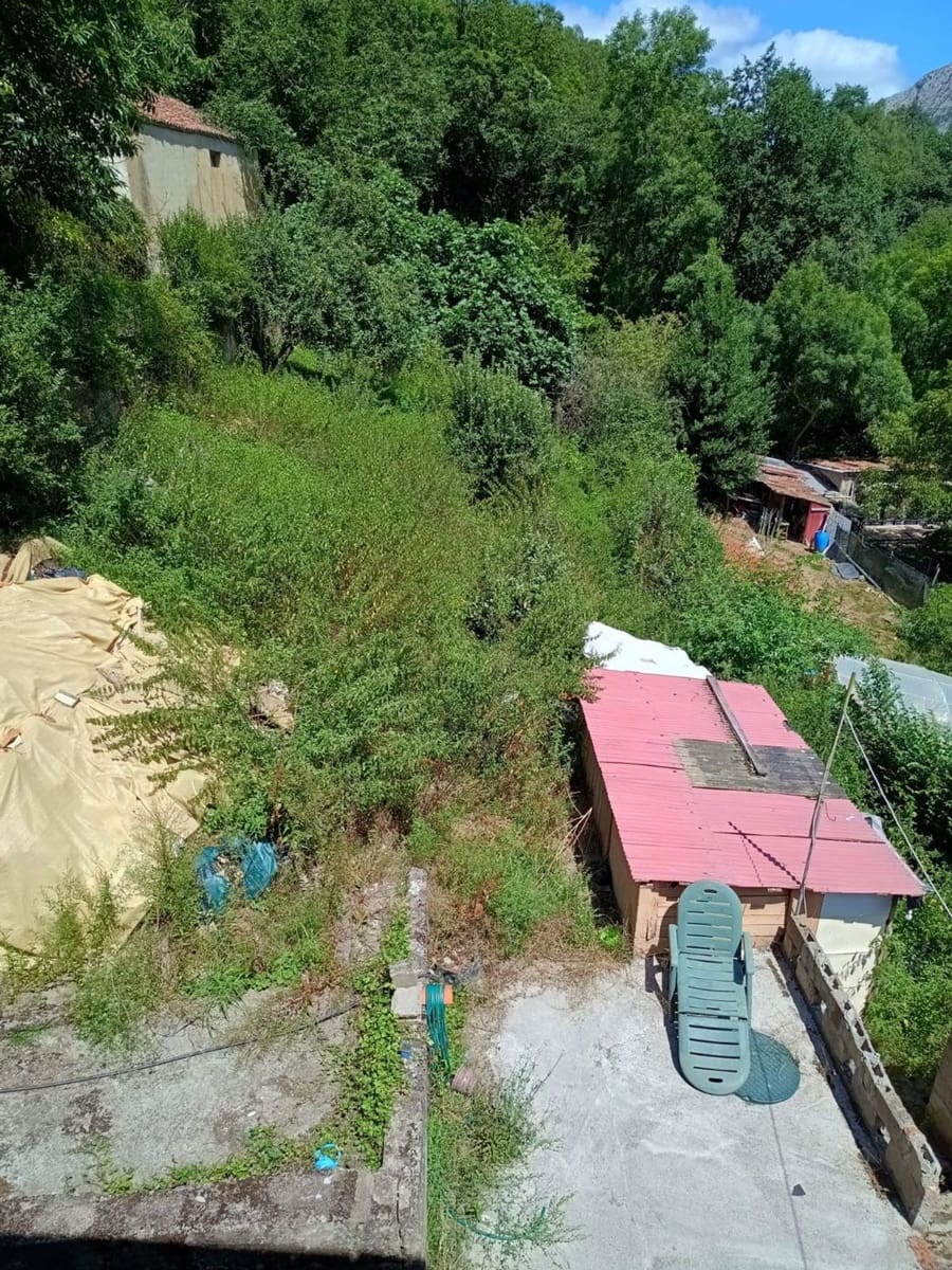 2 soveværelse Finca/Landehus til salg i Riosa med garage - € 59.900 (Ref: 8928338)