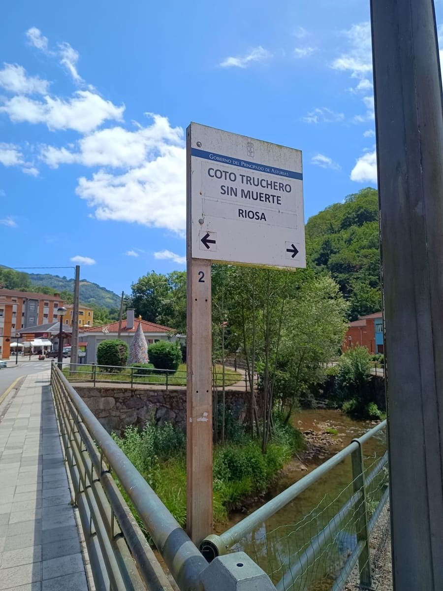 2 soveværelse Finca/Landehus til salg i Riosa med garage - € 59.900 (Ref: 8928338)