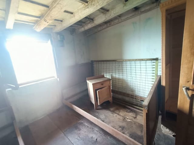 1 bedroom Finca/Country House for sale in Parres - € 58,000 (Ref: 8934688)