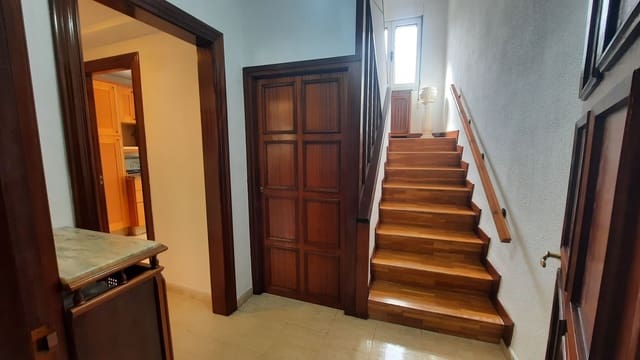 7 bedroom Townhouse for sale in Langreo - € 125,000 (Ref: 8936496)