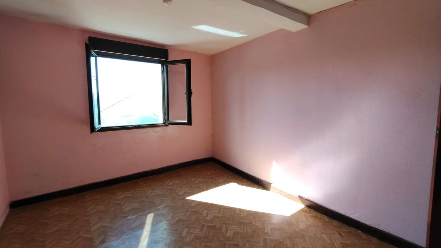 2 soveværelse Finca/Landehus til salg i San Martin del Rey Aurelio med garage - € 35.000 (Ref: 8948458)