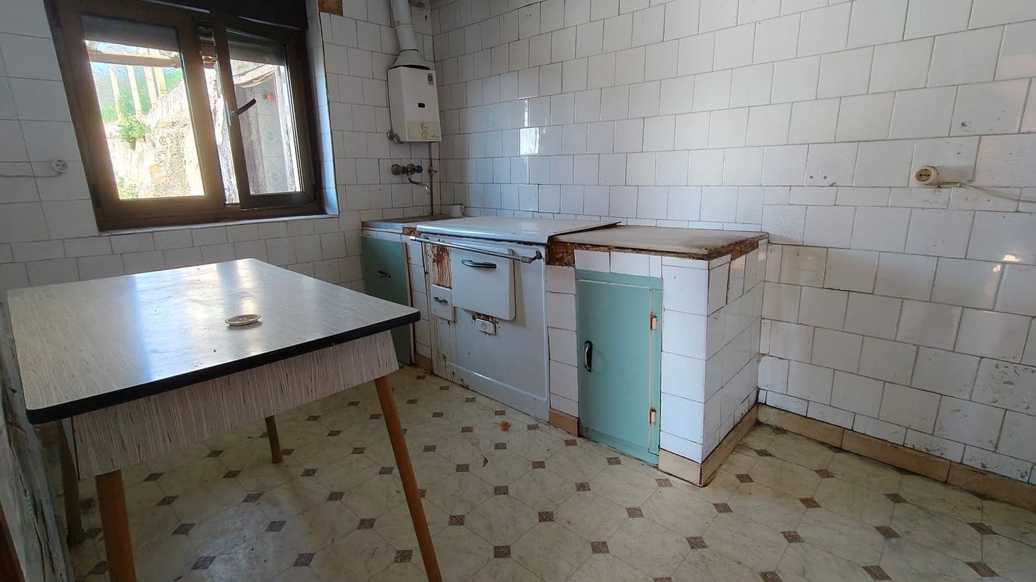 2 soveværelse Finca/Landehus til salg i San Martin del Rey Aurelio med garage - € 35.000 (Ref: 8948458)