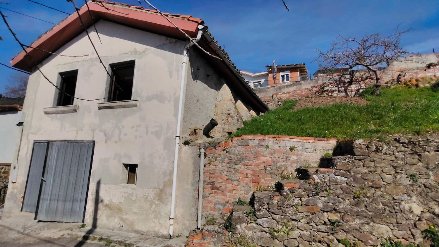 2 soveværelse Finca/Landehus til salg i San Martin del Rey Aurelio med garage - € 35.000 (Ref: 8948458)