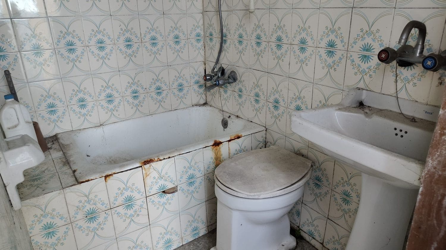 2 soveværelse Finca/Landehus til salg i San Martin del Rey Aurelio med garage - € 35.000 (Ref: 8948458)