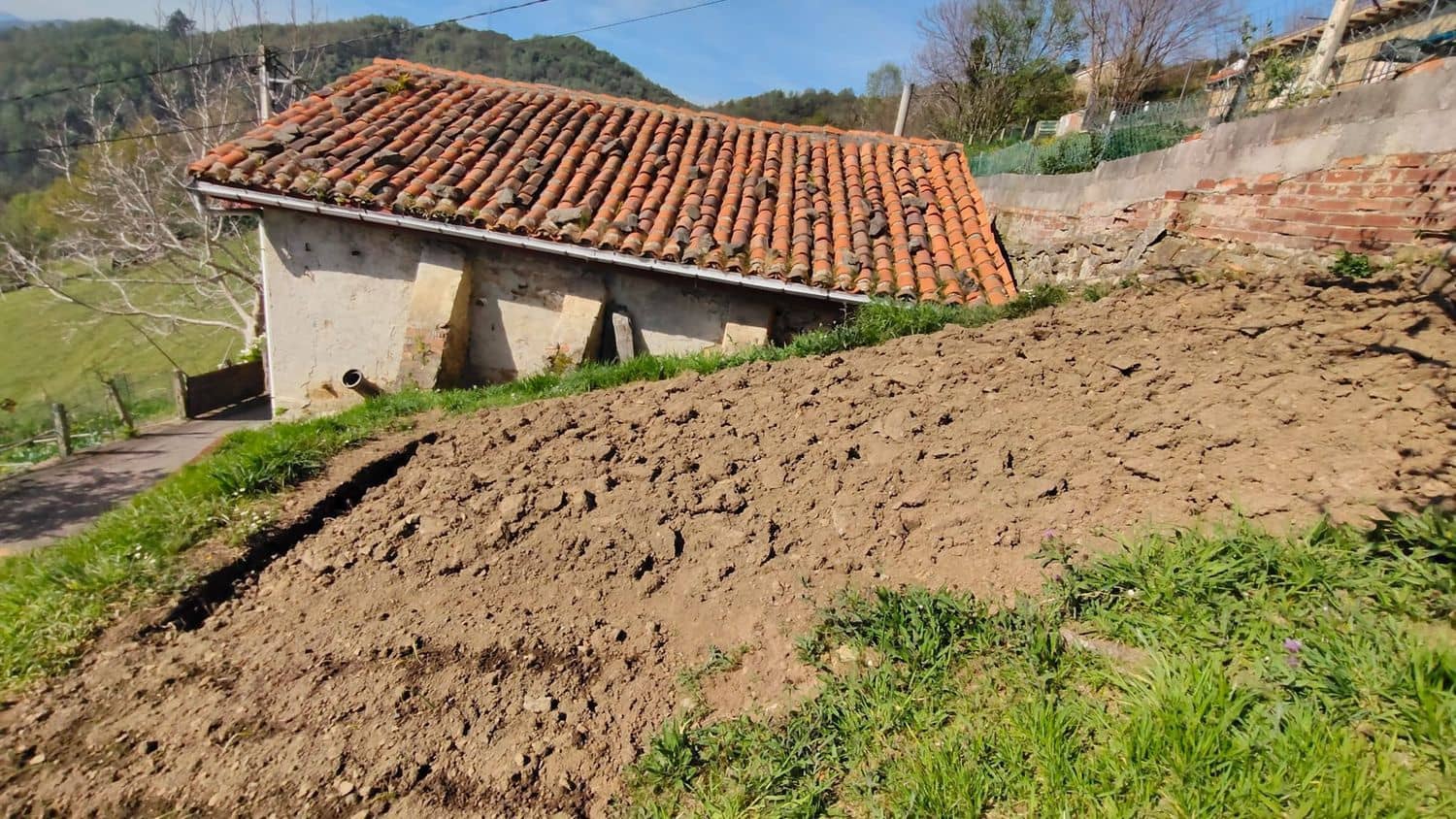 2 soveværelse Finca/Landehus til salg i San Martin del Rey Aurelio med garage - € 35.000 (Ref: 8948458)