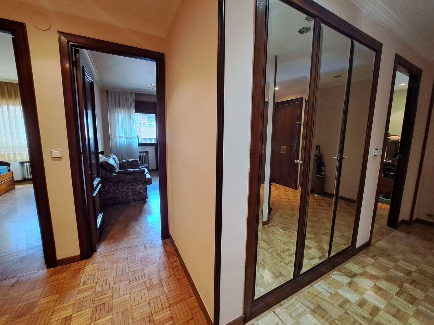 4 soveværelse Lejlighed til salg i Oviedo med garage - € 410.000 (Ref: 8950077)