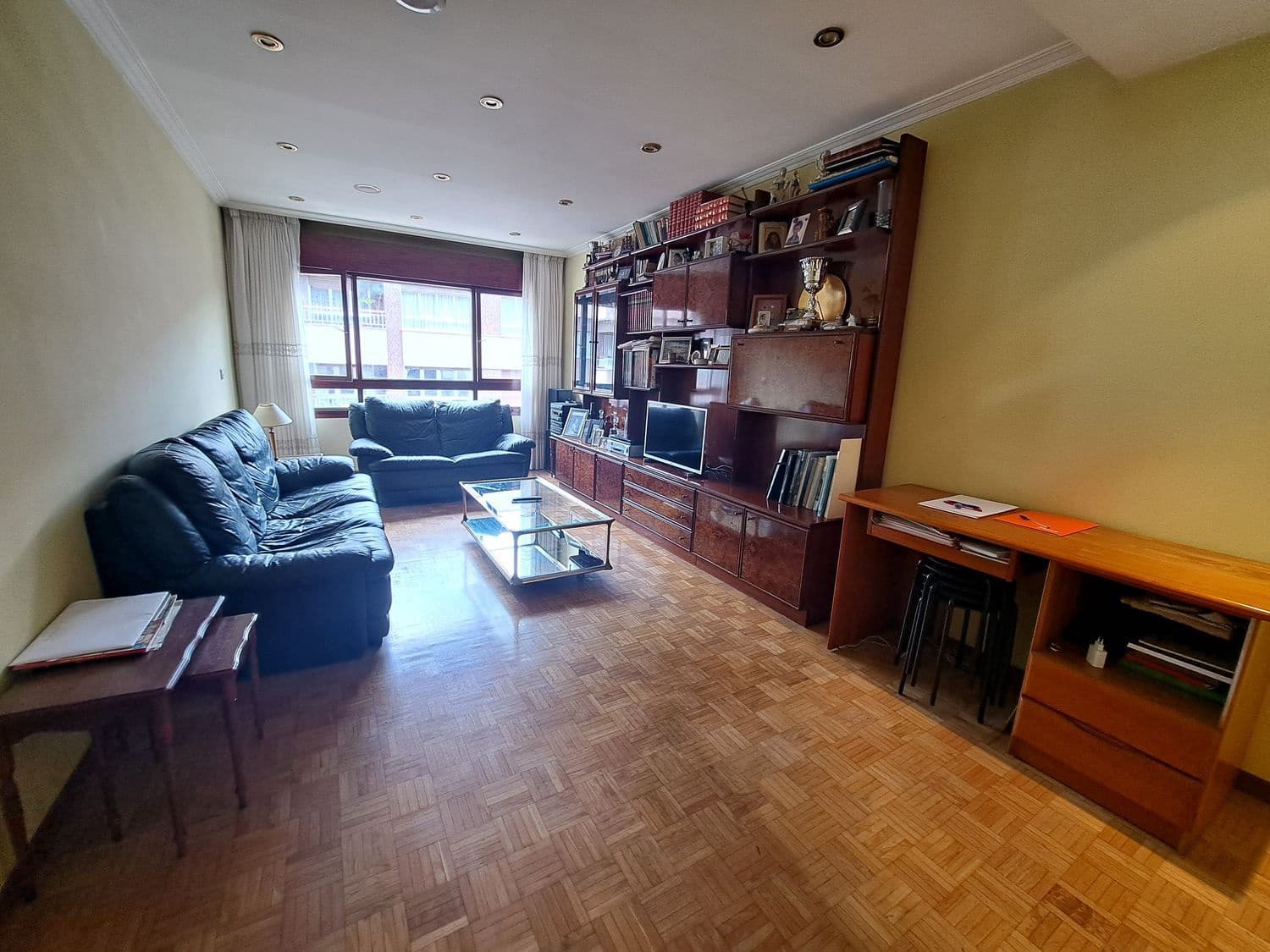 4 soveværelse Lejlighed til salg i Oviedo med garage - € 410.000 (Ref: 8950077)