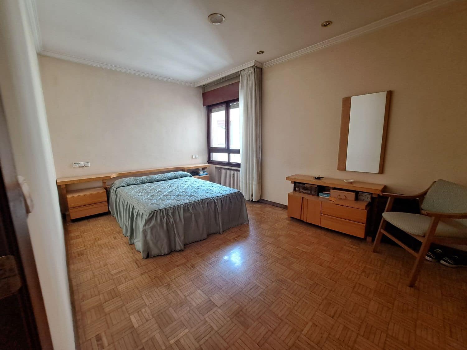 4 soveværelse Lejlighed til salg i Oviedo med garage - € 410.000 (Ref: 8950077)