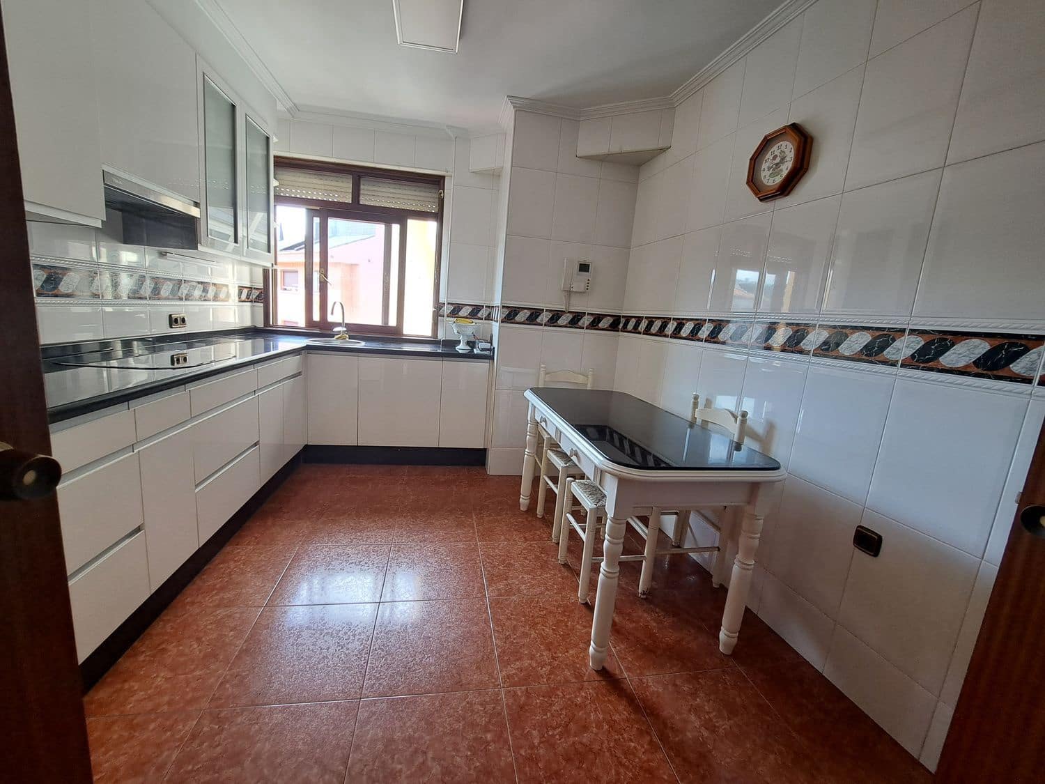 4 soveværelse Lejlighed til salg i Oviedo med garage - € 410.000 (Ref: 8950077)