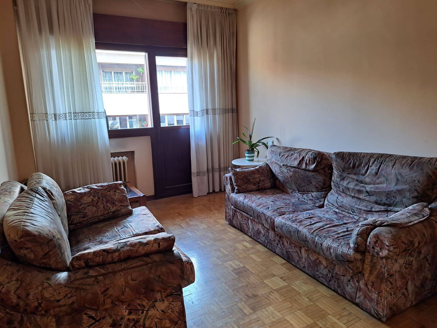 4 soveværelse Lejlighed til salg i Oviedo med garage - € 410.000 (Ref: 8950077)