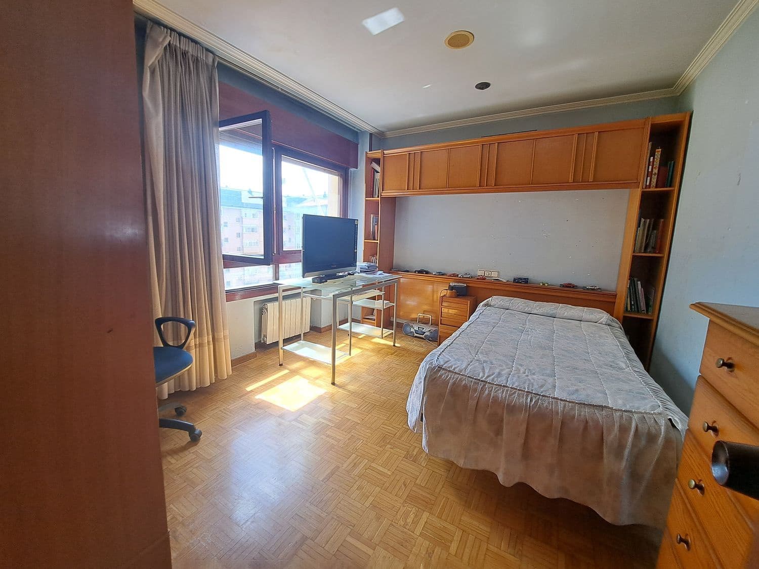 4 soveværelse Lejlighed til salg i Oviedo med garage - € 410.000 (Ref: 8950077)