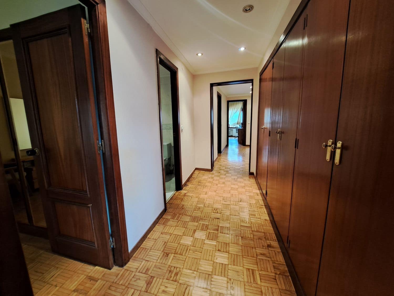 4 soveværelse Lejlighed til salg i Oviedo med garage - € 410.000 (Ref: 8950077)