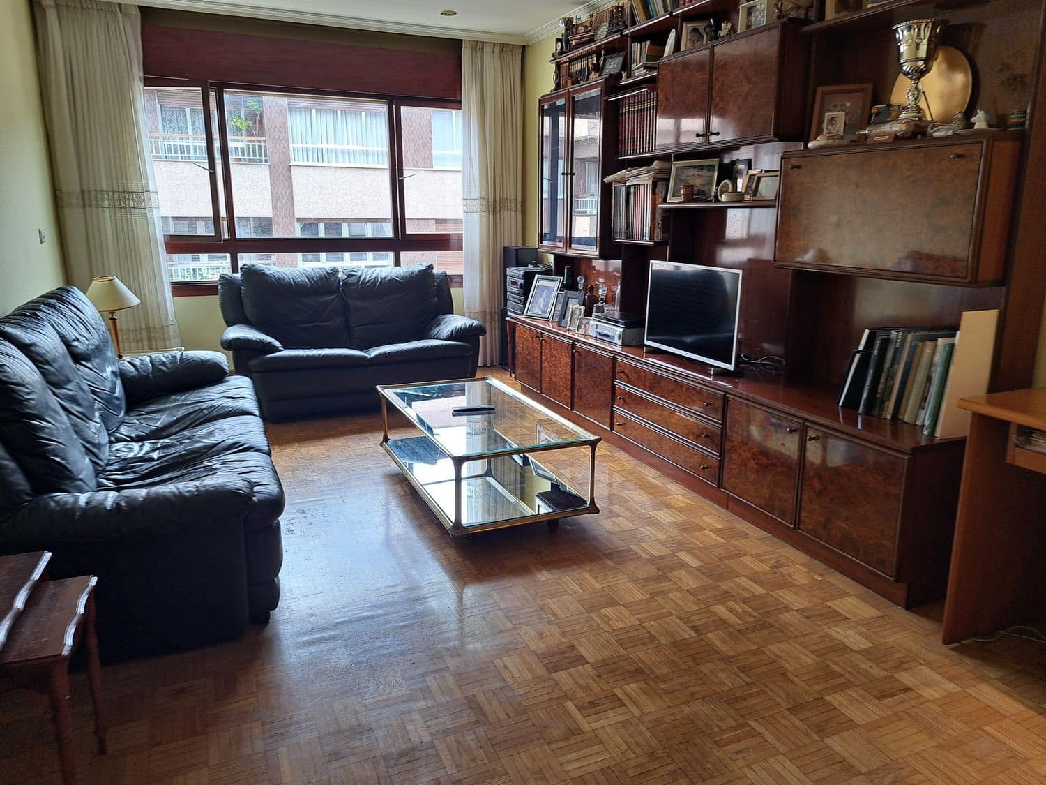 4 soveværelse Lejlighed til salg i Oviedo med garage - € 410.000 (Ref: 8950077)