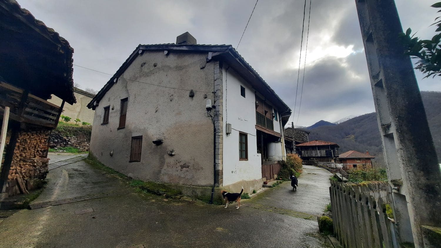 4 soveværelse Byhus til salg i Caso med garage - € 70.000 (Ref: 8961069)