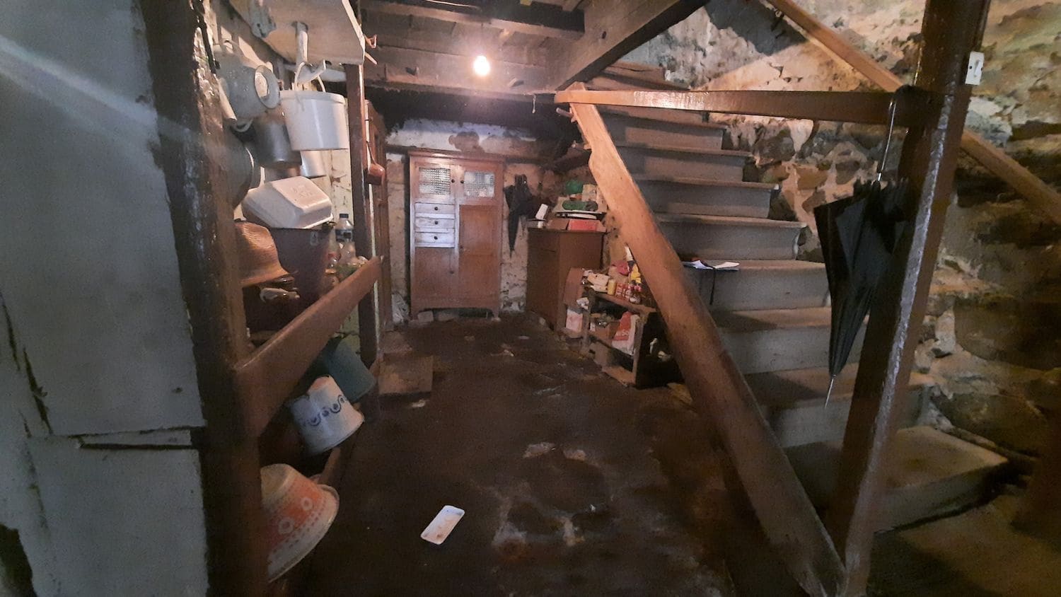 4 soveværelse Byhus til salg i Caso med garage - € 70.000 (Ref: 8961069)