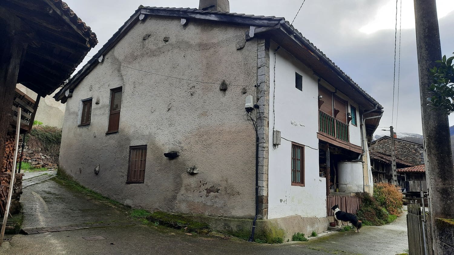 4 soveværelse Byhus til salg i Caso med garage - € 70.000 (Ref: 8961069)