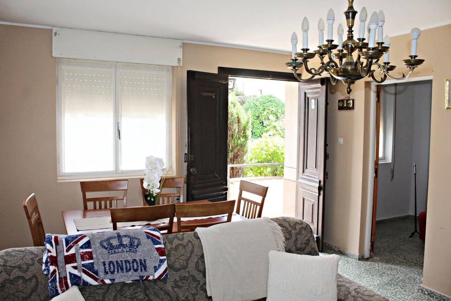 4 soveværelse Villa til salg i Villaviciosa med garage - € 228.000 (Ref: 8967876)