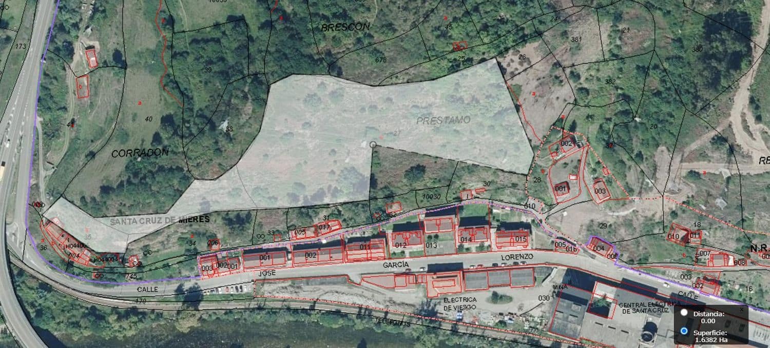Grunde uden byggetilladelser til salg i Mieres - € 15.000 (Ref: 8978369)