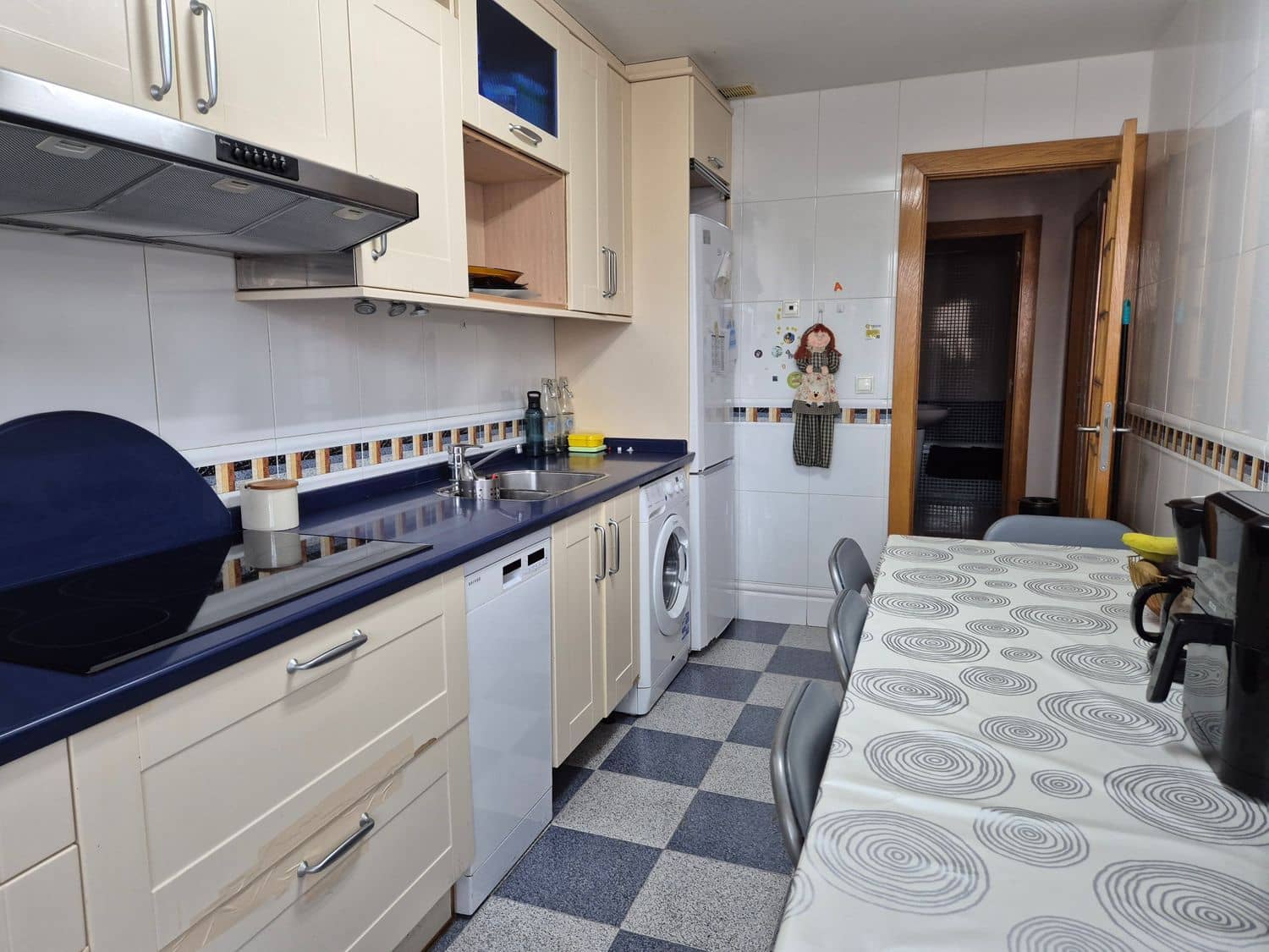 3 soveværelse Lejlighed til salg i Gijon med swimmingpool garage - € 329.000 (Ref: 8988104)