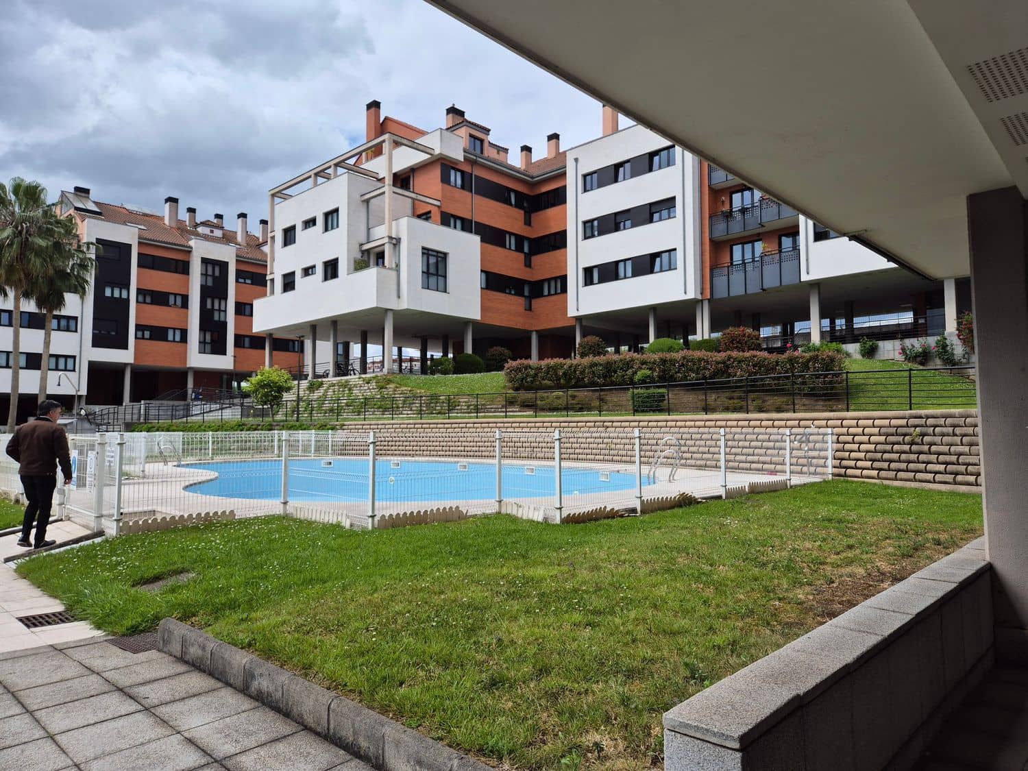 3 soveværelse Lejlighed til salg i Gijon med swimmingpool garage - € 329.000 (Ref: 8988104)