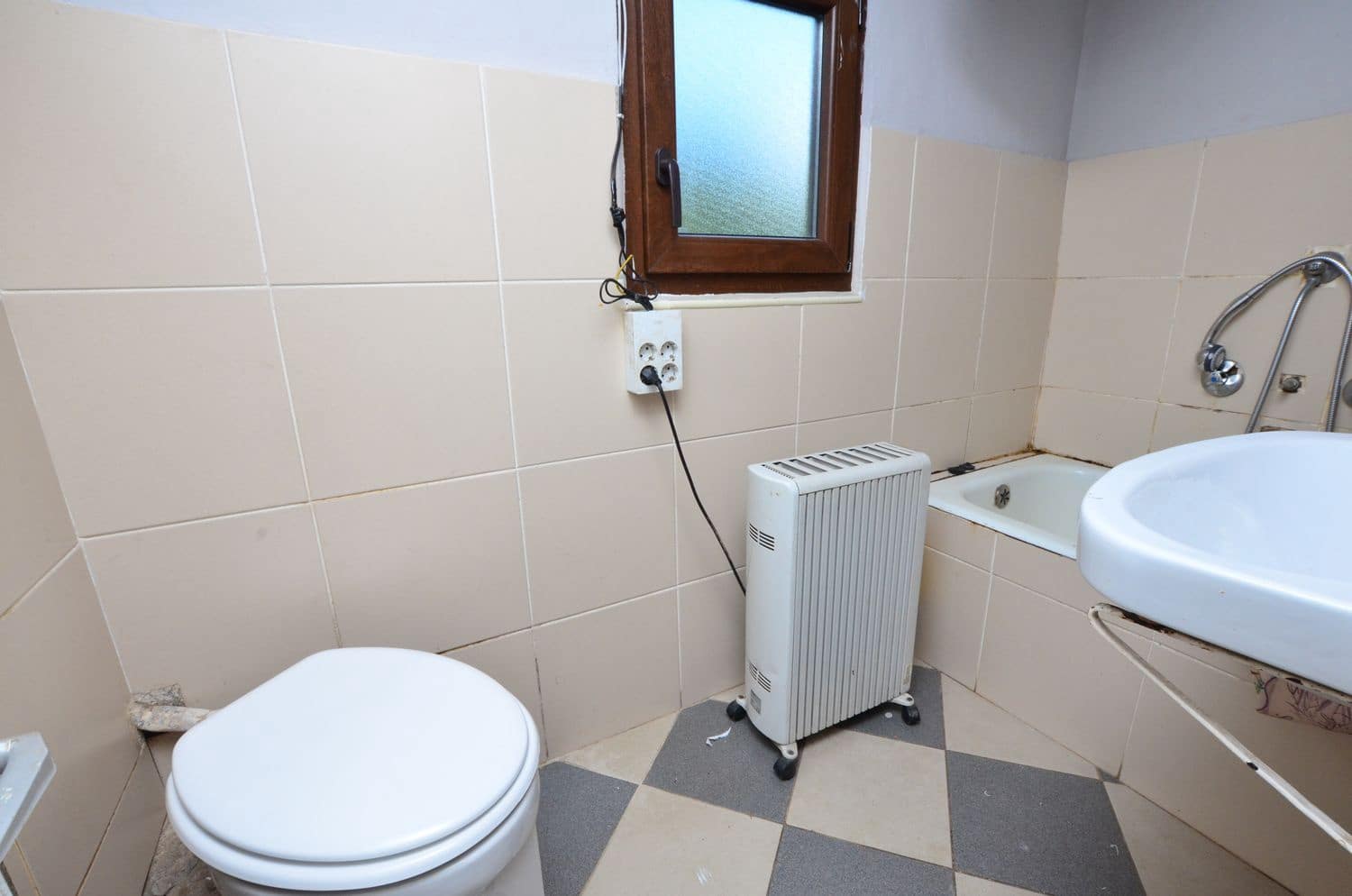 2 soveværelse Finca/Landehus til salg i San Martin del Rey Aurelio med garage - € 150.000 (Ref: 8988107)