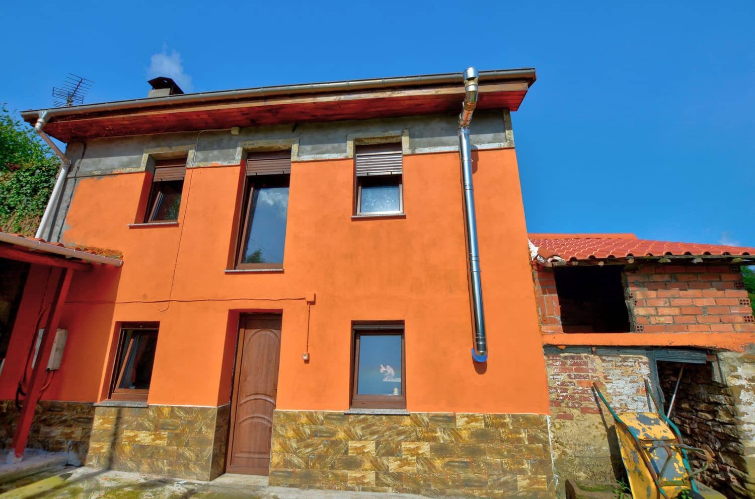 2 soveværelse Finca/Landehus til salg i San Martin del Rey Aurelio med garage - € 150.000 (Ref: 8988107)